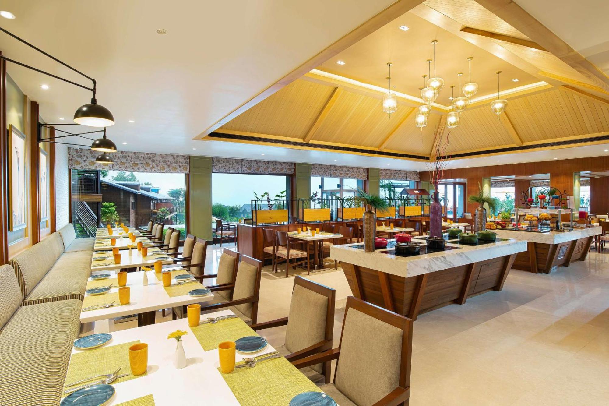 Radisson Blu Resort 다람샬라 외부 사진