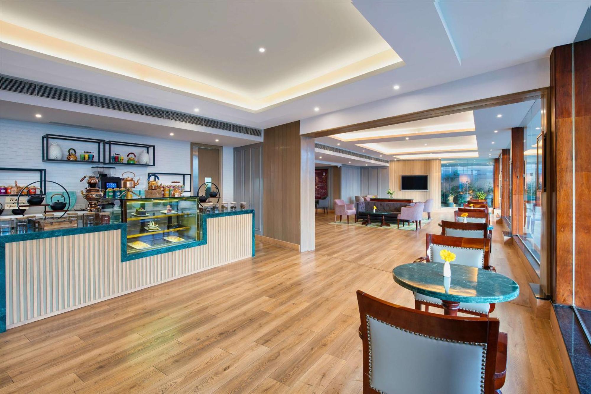 Radisson Blu Resort 다람샬라 외부 사진