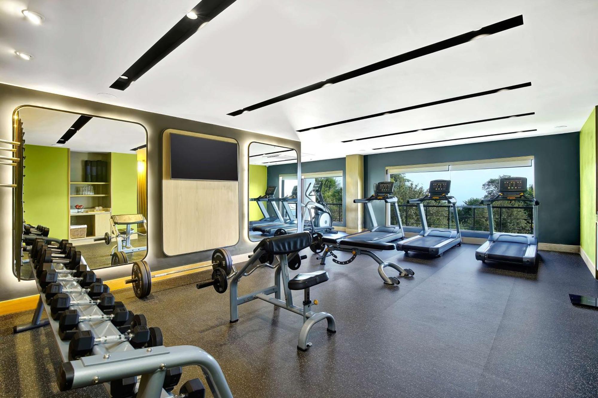 Radisson Blu Resort 다람샬라 외부 사진