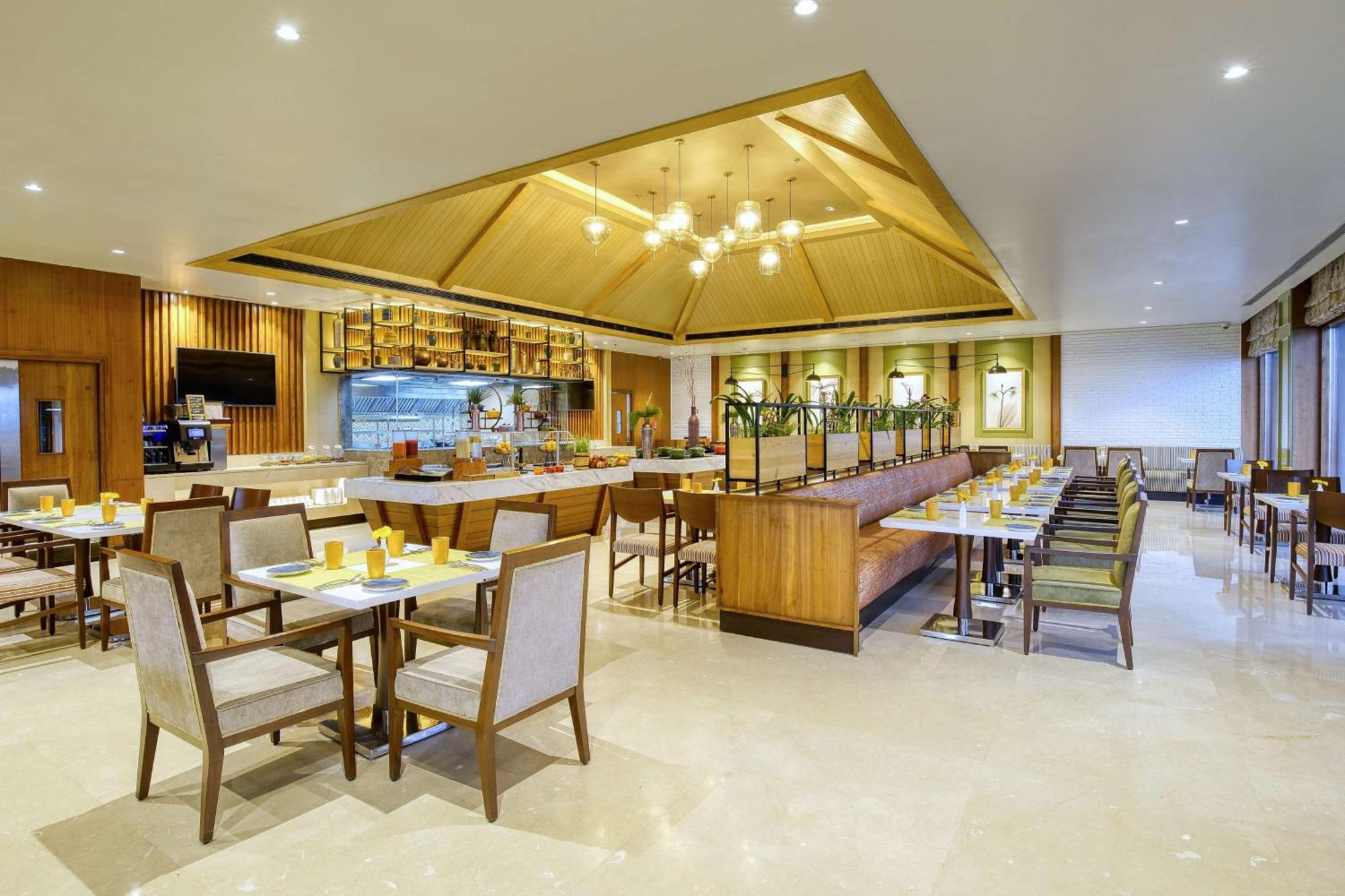 Radisson Blu Resort 다람샬라 외부 사진