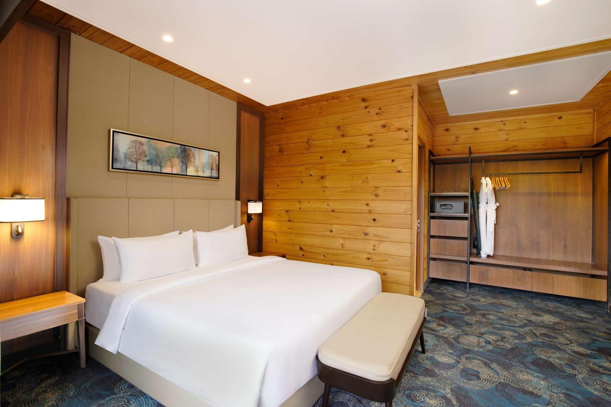Radisson Blu Resort 다람샬라 외부 사진